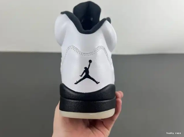 Cheap Husky AIR DD0587-110 5 RETRO JORDAN 'WHITE BLACK' 0625